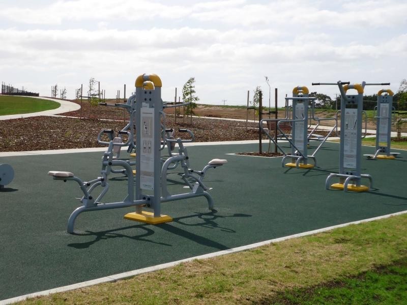 Lot 1111 Paso Grove, Clyde North VIC 3978