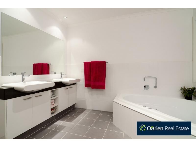 139 Webster Way, Pakenham VIC 3810