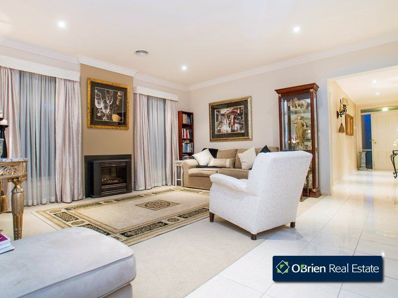 17 Hawkesbury Street, Berwick VIC 3806