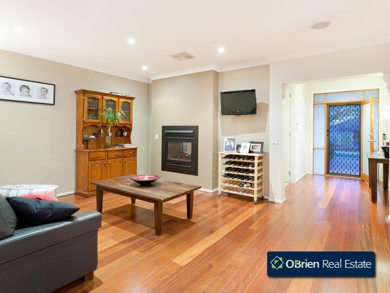 4 Chase Boulevard, Berwick VIC 3806