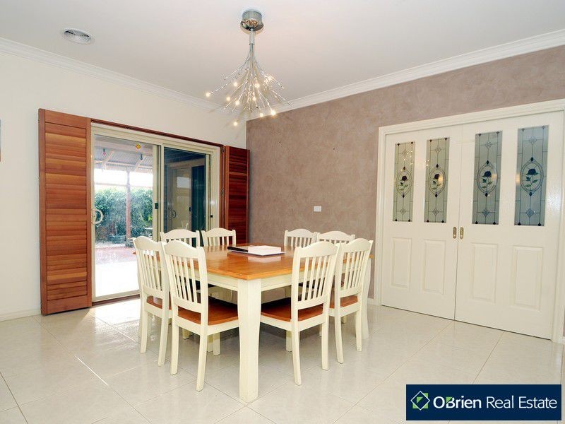 10 Iris Wells Close, Tooradin VIC 3980