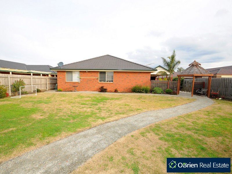 10 Iris Wells Close, Tooradin VIC 3980