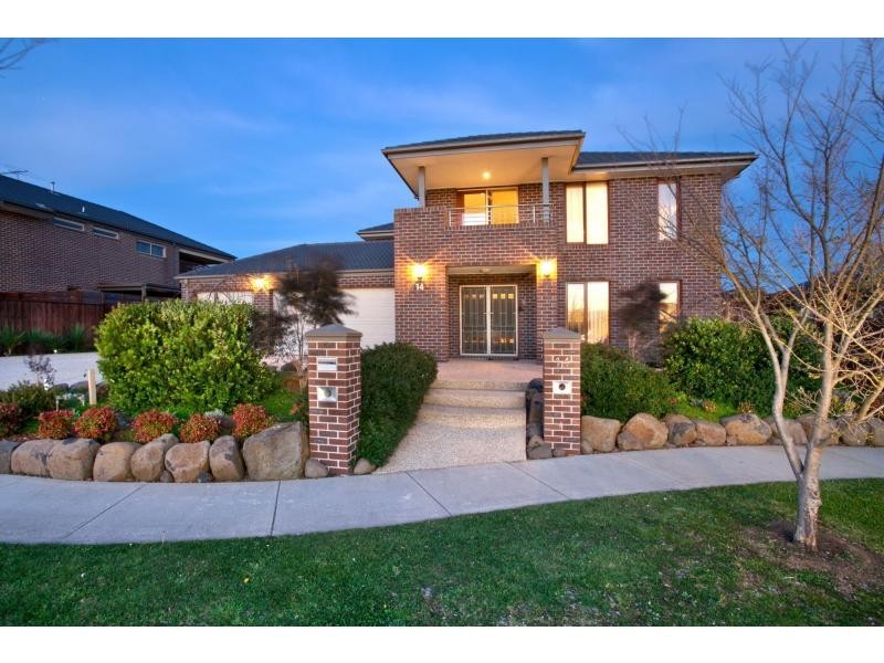 14 Middleton Grove, Berwick VIC 3806