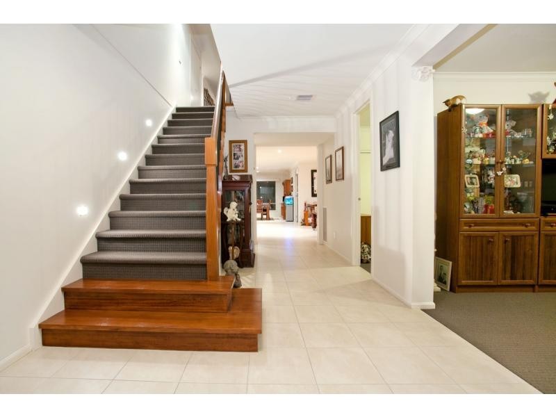 14 Middleton Grove, Berwick VIC 3806