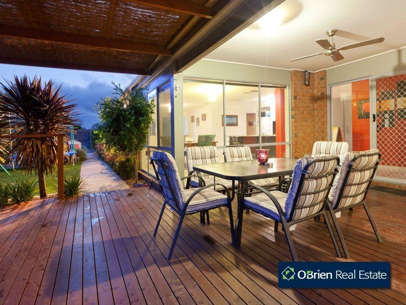 1 Silverstone Drive, Cranbourne VIC 3977