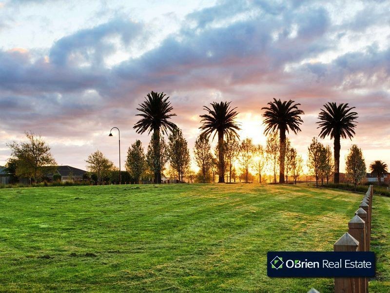 77 Meridian Circuit, Berwick VIC 3806