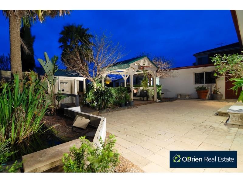 5 Henry Avenue, Hallam VIC 3803