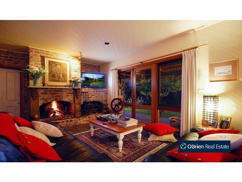 64 Kelvin Grove, Langwarrin VIC 3910