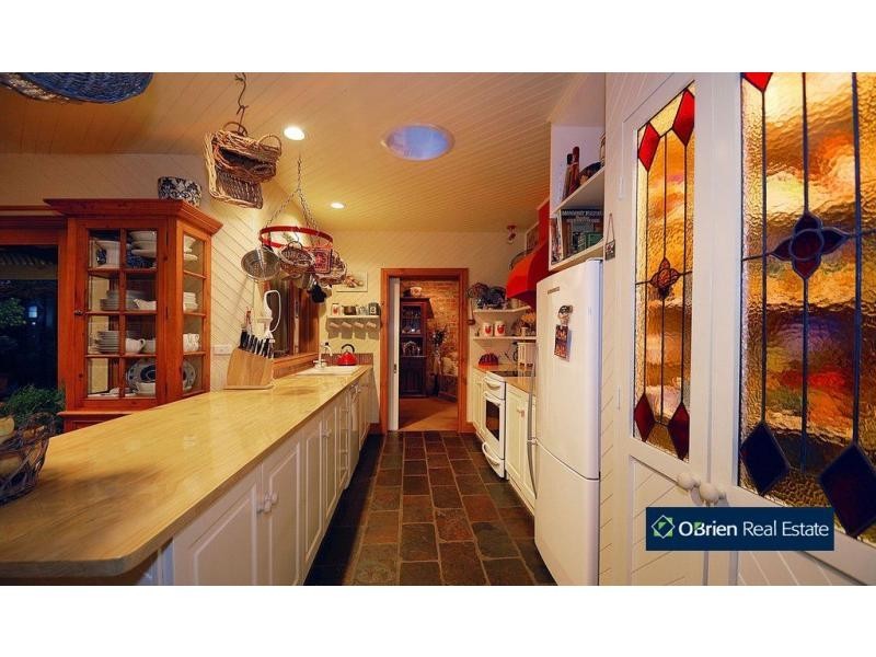 64 Kelvin Grove, Langwarrin VIC 3910