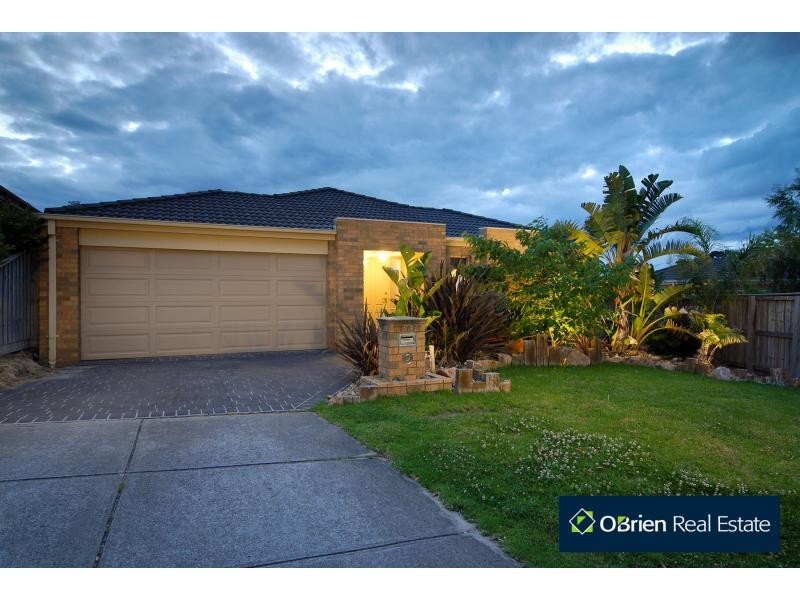 5 Shane Court, Berwick VIC 3806