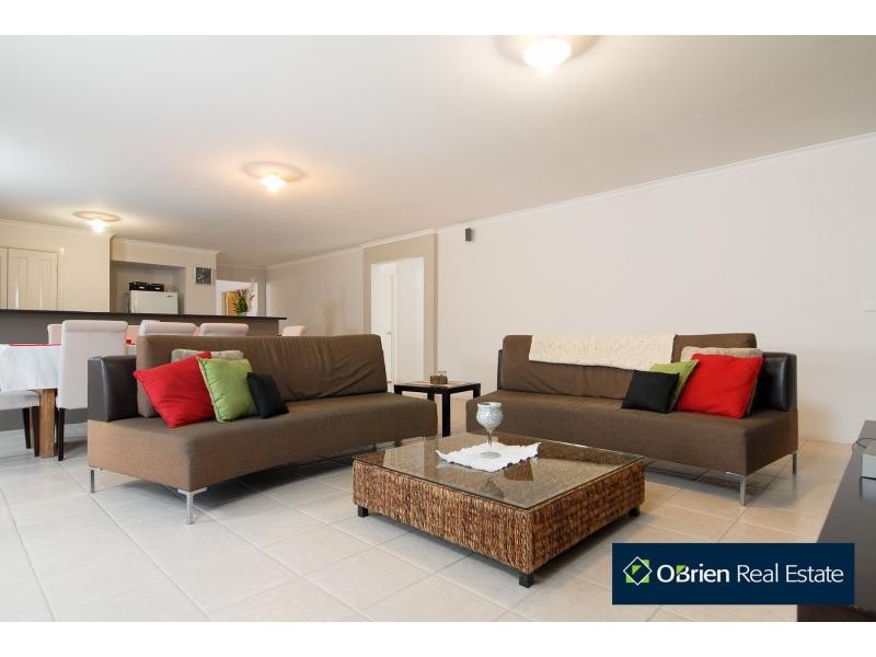 5 Shane Court, Berwick VIC 3806