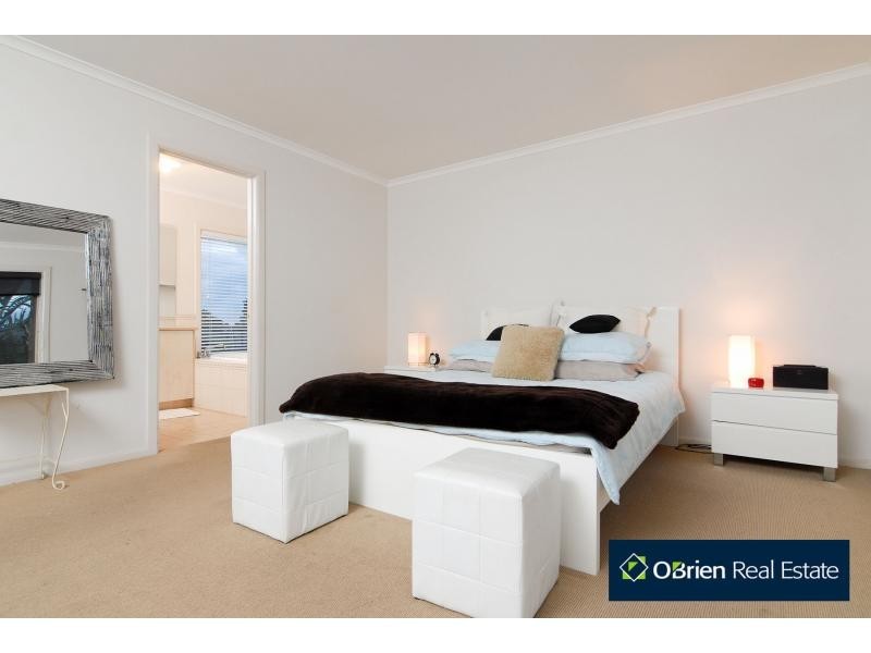 5 Shane Court, Berwick VIC 3806