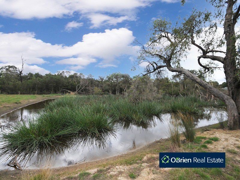 200 Pearcedale Road, Cranbourne South VIC 3977