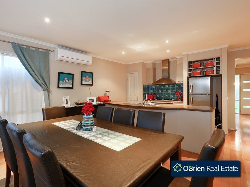 4 Tabak Court, Berwick VIC 3806