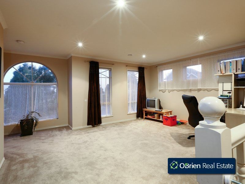 4 Tabak Court, Berwick VIC 3806