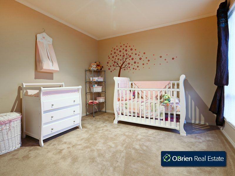 4 Tabak Court, Berwick VIC 3806