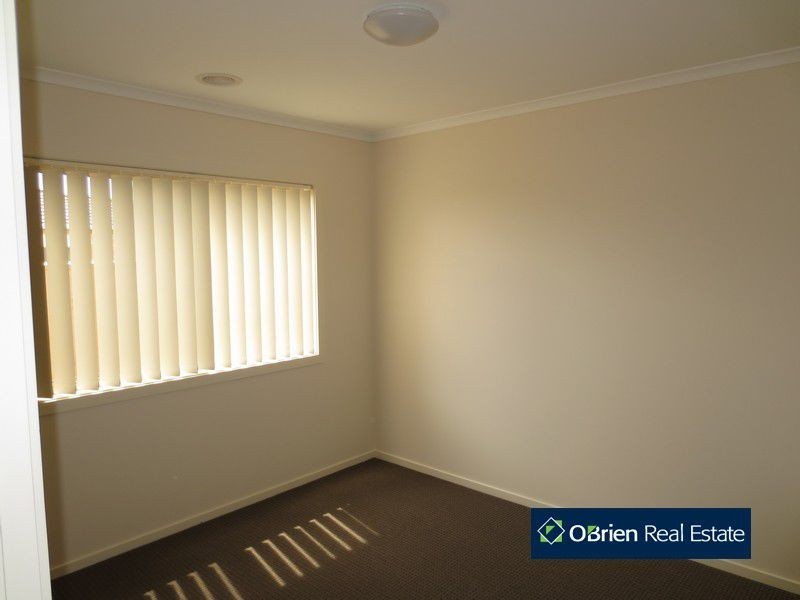 Lot 203 Hemmingway Grove, Cranbourne West VIC 3977