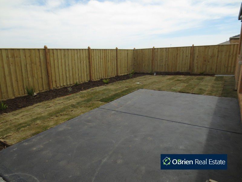 Lot 203 Hemmingway Grove, Cranbourne West VIC 3977