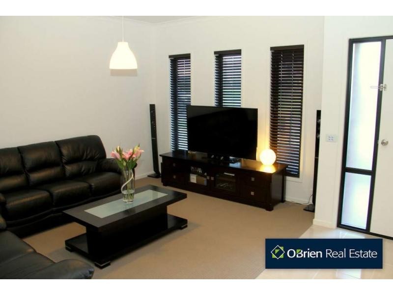 22 Georgetown Way, Officer VIC 3809