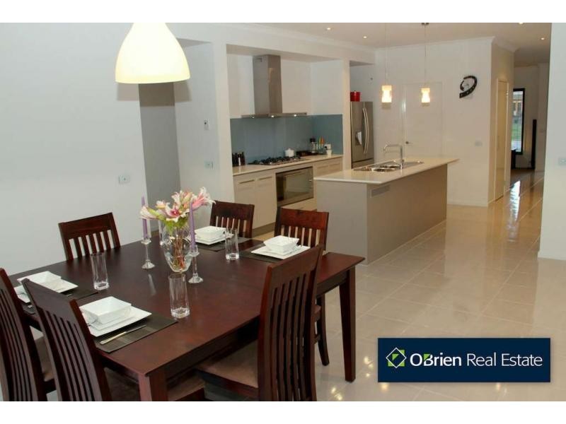 22 Georgetown Way, Officer VIC 3809
