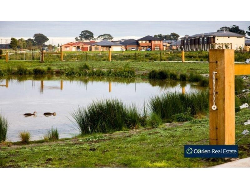 22 Georgetown Way, Officer VIC 3809