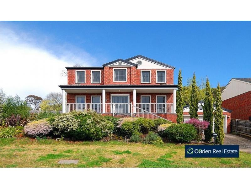 4 Ascot Rise, Berwick VIC 3806