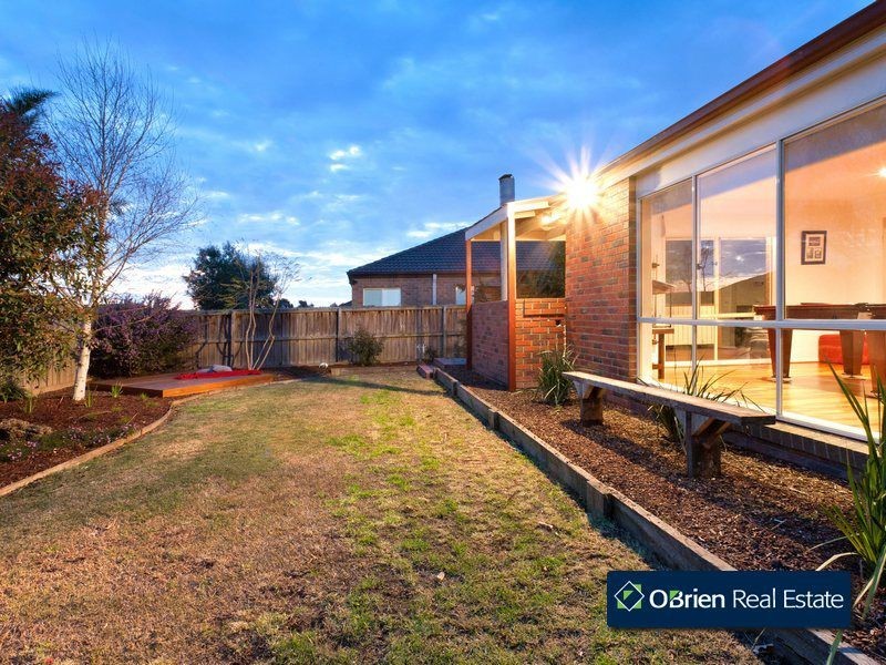 15 Embling Street, Berwick VIC 3806