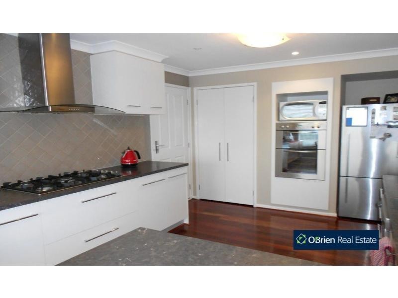 73 Whistler Way, Berwick VIC 3806