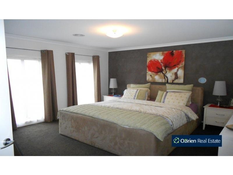 73 Whistler Way, Berwick VIC 3806