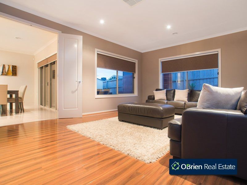 90 Grices Road, Berwick VIC 3806