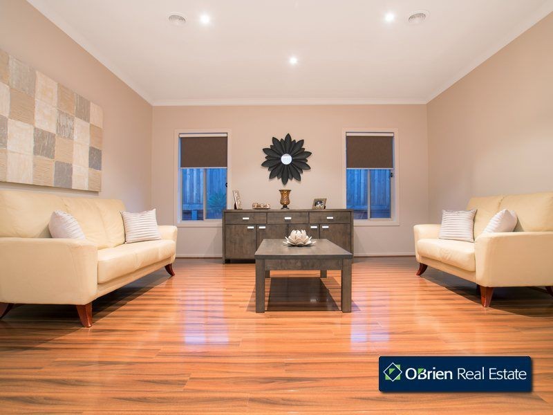 90 Grices Road, Berwick VIC 3806