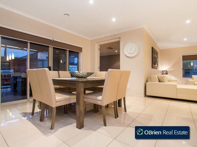 90 Grices Road, Berwick VIC 3806