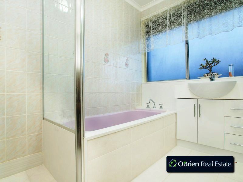 8 Koonung Street, Dandenong North VIC 3175