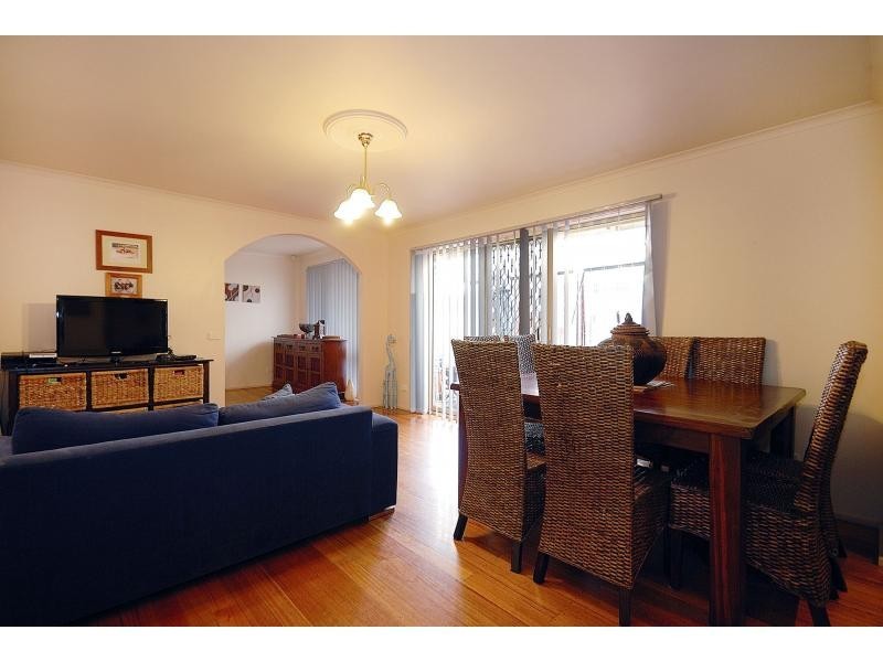 24 James Cook Drive, Cranbourne VIC 3977