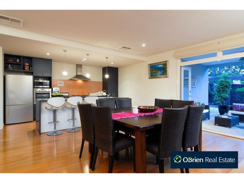 7 Clendon Street, Berwick VIC 3806