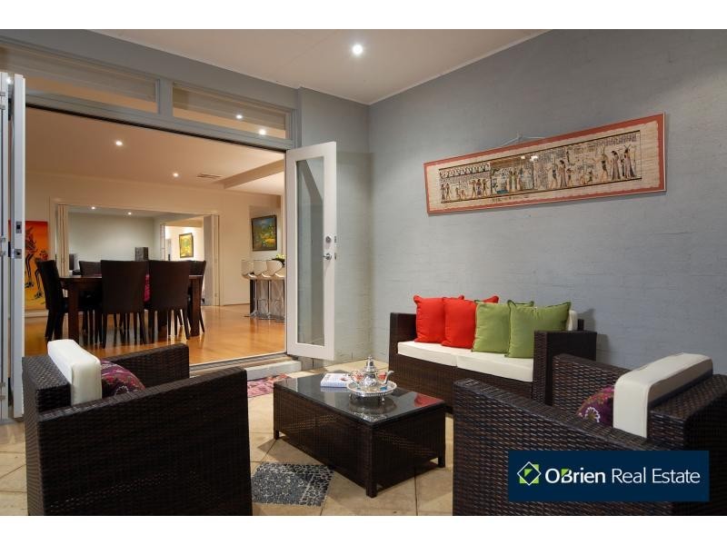 7 Clendon Street, Berwick VIC 3806
