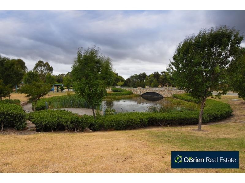 7 Clendon Street, Berwick VIC 3806