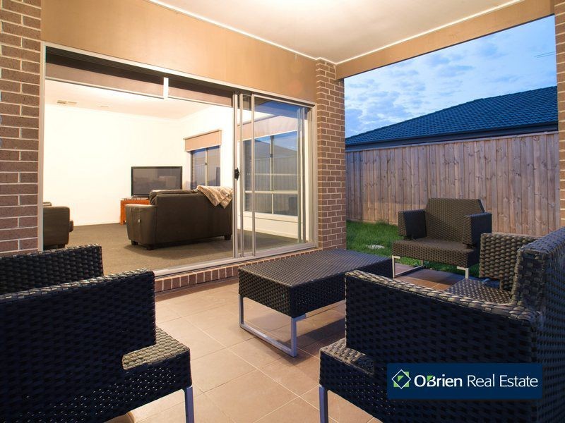 21 Marija Crescent, Berwick VIC 3806