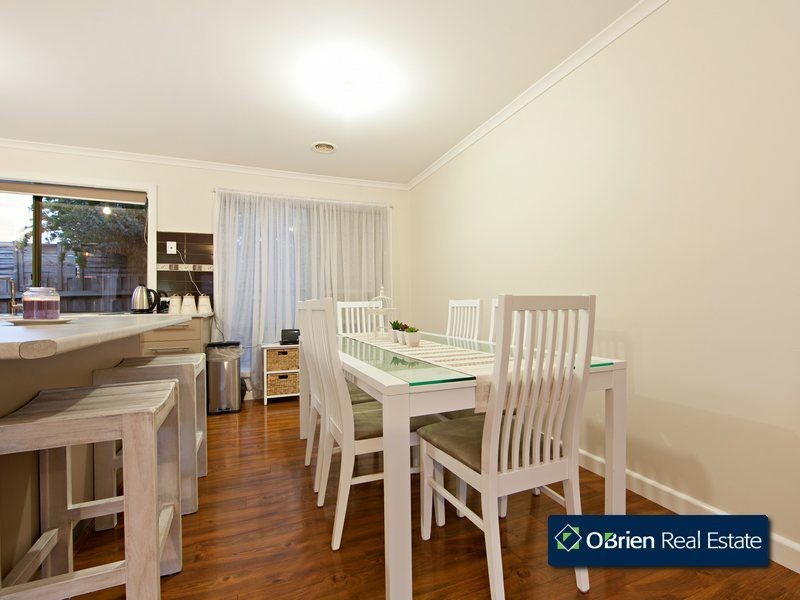 5 Rimes Close, Cranbourne West VIC 3977