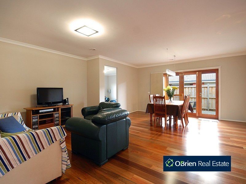 17 Donohue Street, Cranbourne East VIC 3977