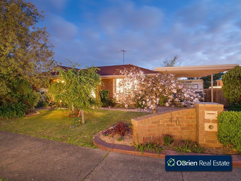 40 Coolabah Grove, Berwick VIC 3806