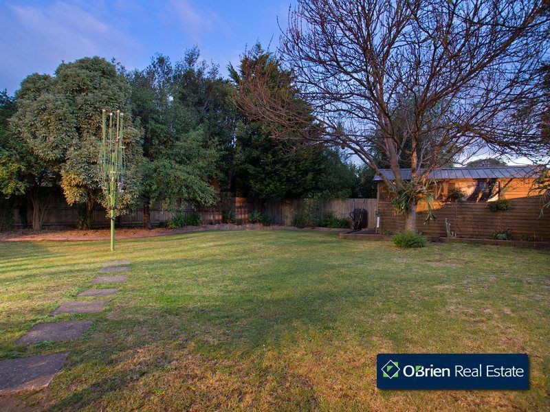 40 Coolabah Grove, Berwick VIC 3806