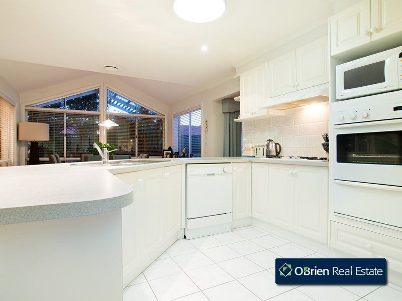 23 Newman Court, Berwick VIC 3806