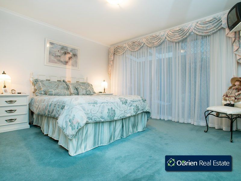 23 Newman Court, Berwick VIC 3806