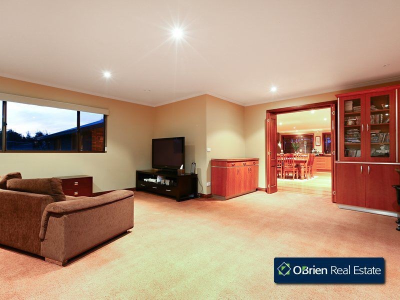 14 Mountain Flat Road, Narre Warren East VIC 3804