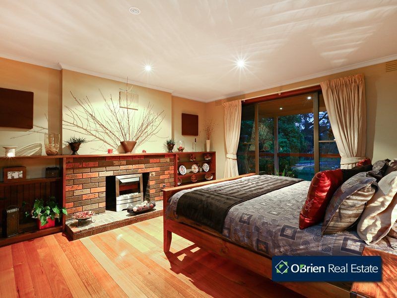 14 Mountain Flat Road, Narre Warren East VIC 3804