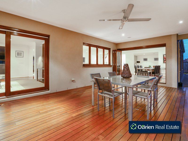 24 Skipperstone Glen, Narre Warren South VIC 3805