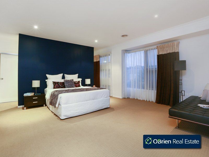 24 Skipperstone Glen, Narre Warren South VIC 3805