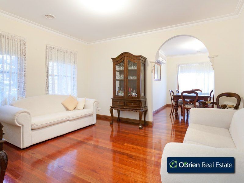 17 Beaconhill Drive, Beaconsfield VIC 3807