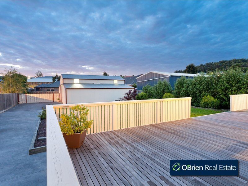 17 Beaconhill Drive, Beaconsfield VIC 3807